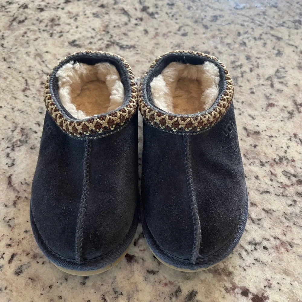 UGG Tasman Slipper Kids Size 1 Navy Blue Suede Sheepskin Lined Clog 1019066K
